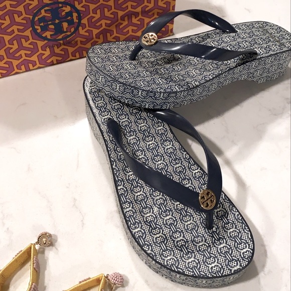 tory burch blue flip flops